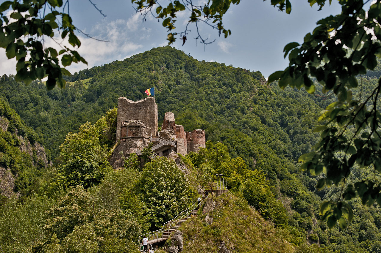 Poenari far